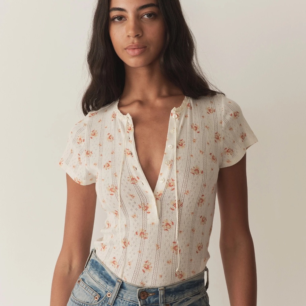 Doen Brie Tee- French marigold